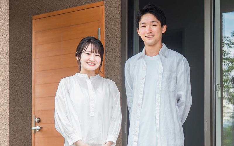 スタッフ紹介を見る